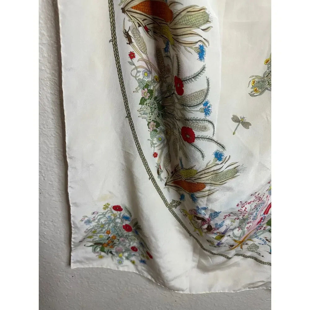 Vintage Gucci 100% Silk Scarf Ivory Floral Fauna Nature Print 40
